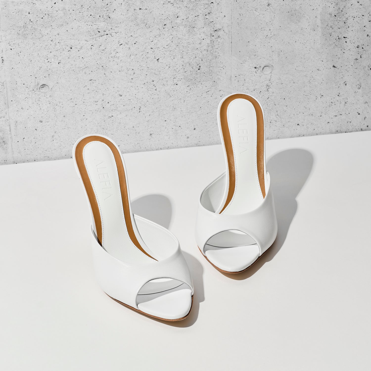 high heel white mule
white heels 
white shoes
woman's white shoes 
woman's white heels 
White shoes 
White mules 
White wedding shoes
white bridal shoes 
white bridal heels 
white bridesmaid shoes